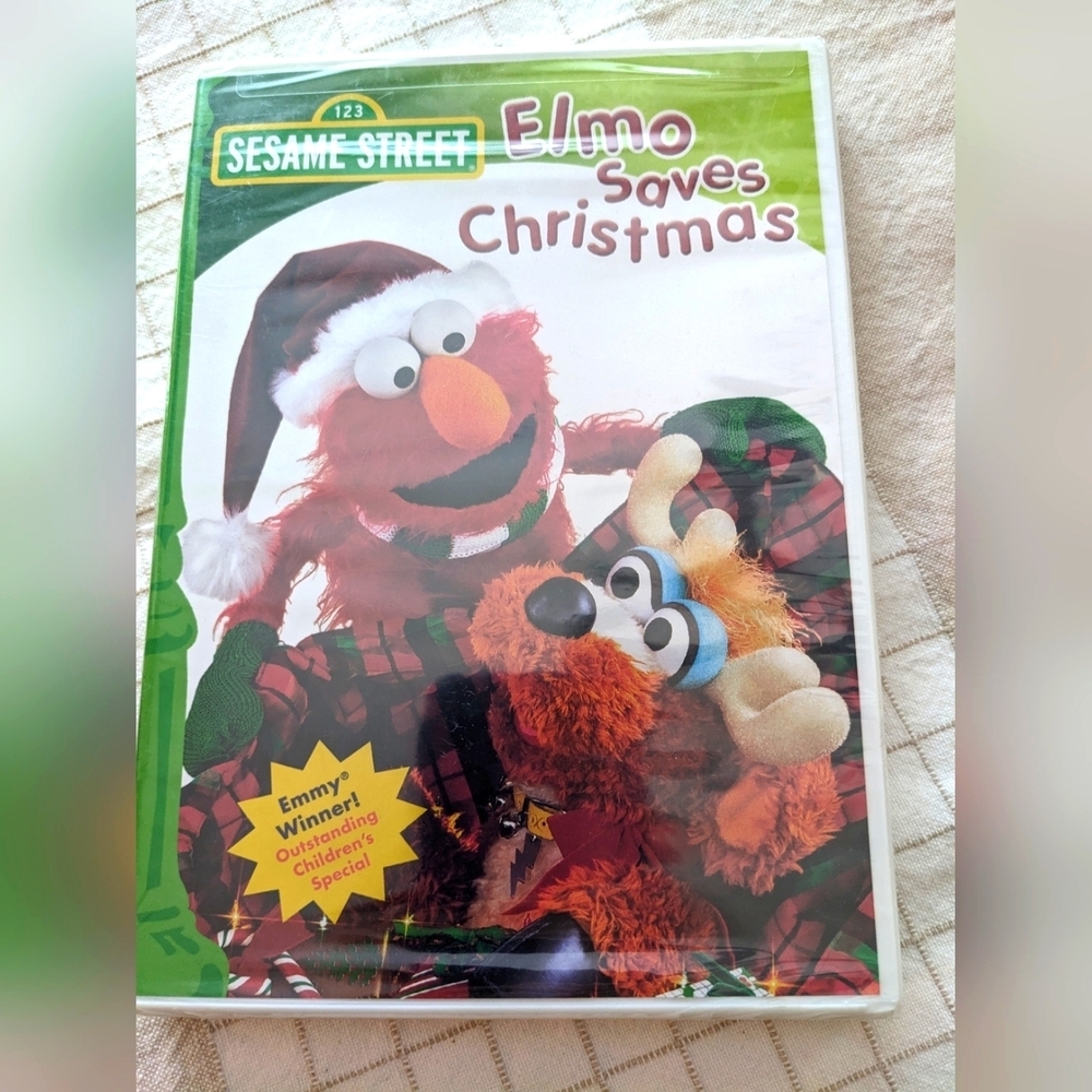 Sesame Street Elmo Saves Christmas Movie DVD 2010 Family Musical Adventure New